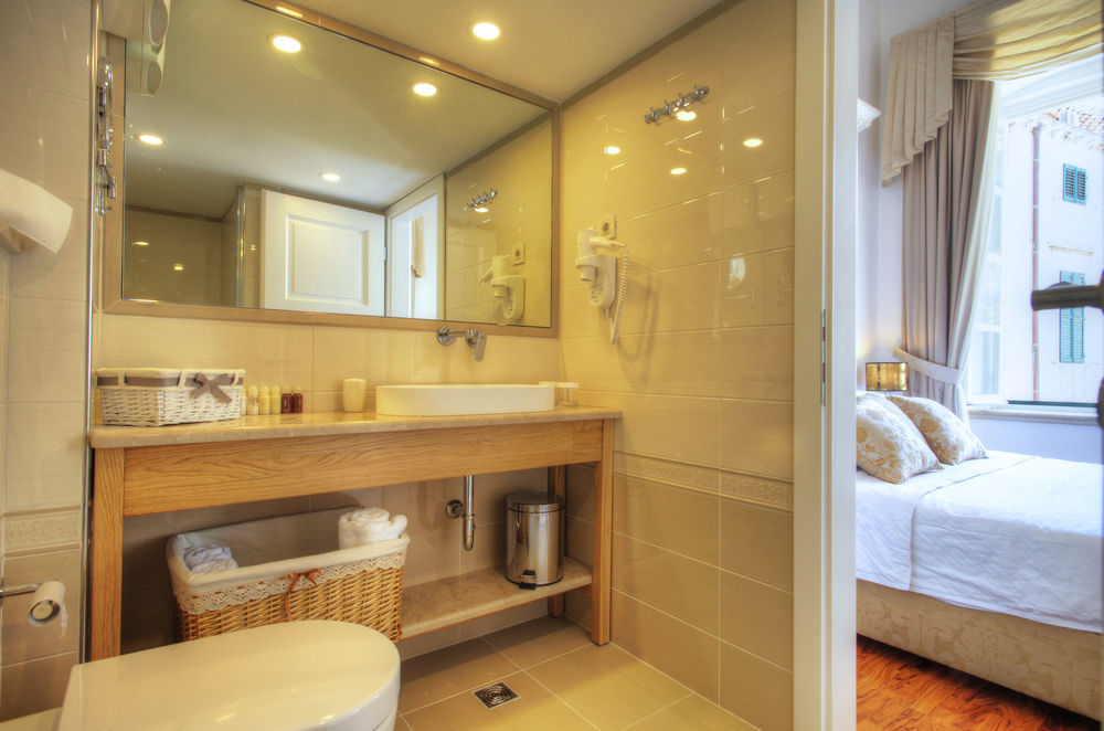 Deluxe Suites More ดูบรอฟนิก ภายนอก รูปภาพ