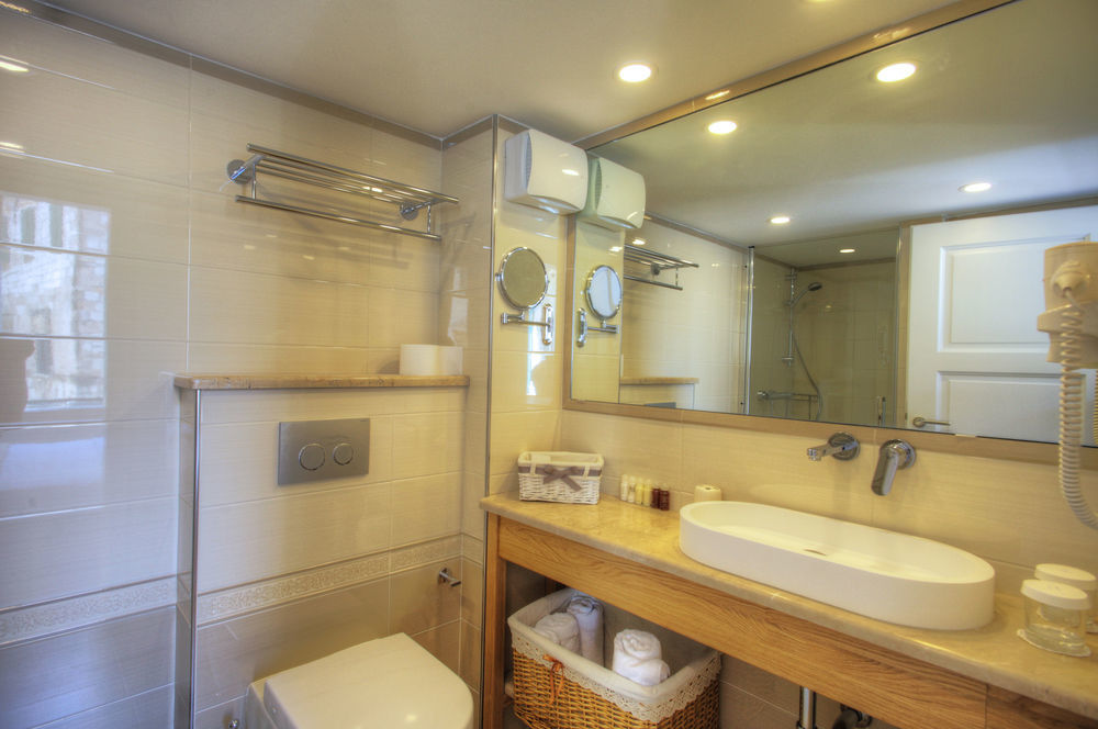 Deluxe Suites More ดูบรอฟนิก ภายนอก รูปภาพ